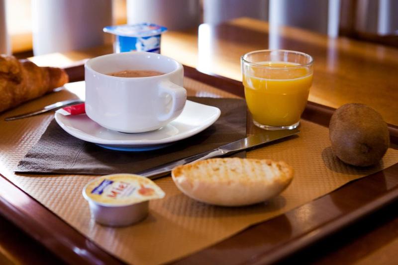 בית מלון כפרי Kyriad Sens