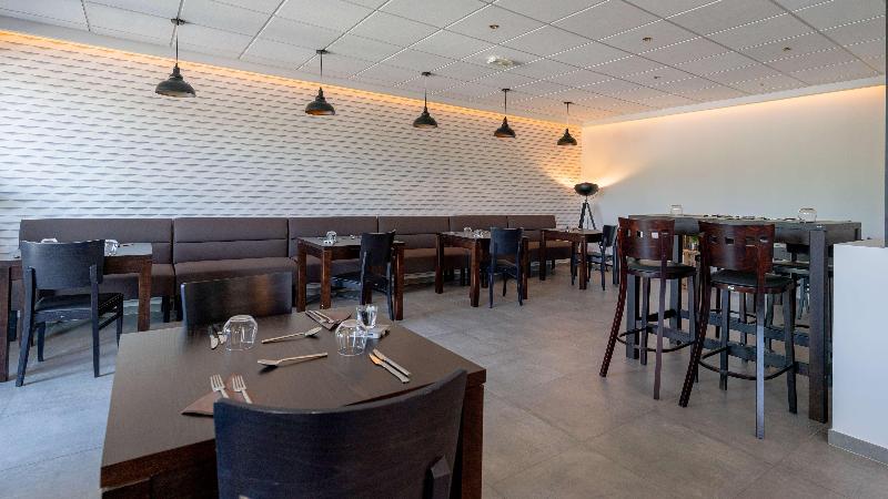 בית מלון כפרי Kyriad Sens