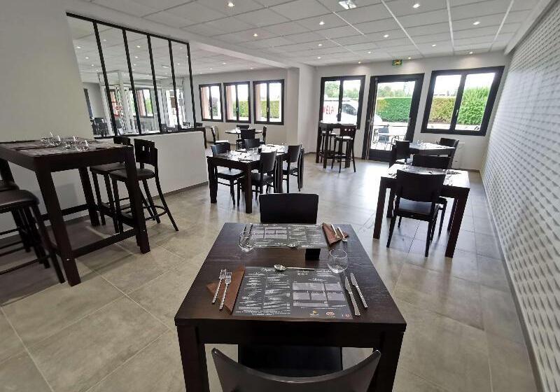 בית מלון כפרי Kyriad Sens