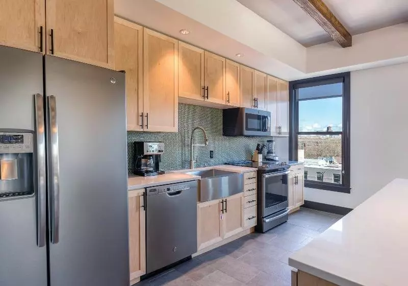 هتل Worldmark Portland Waterfront Park