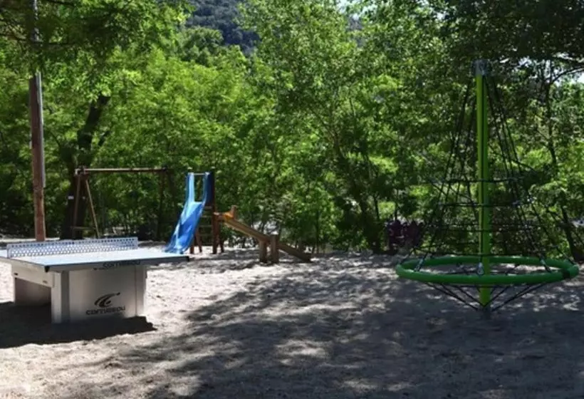 Hotelli Camping La Charderie