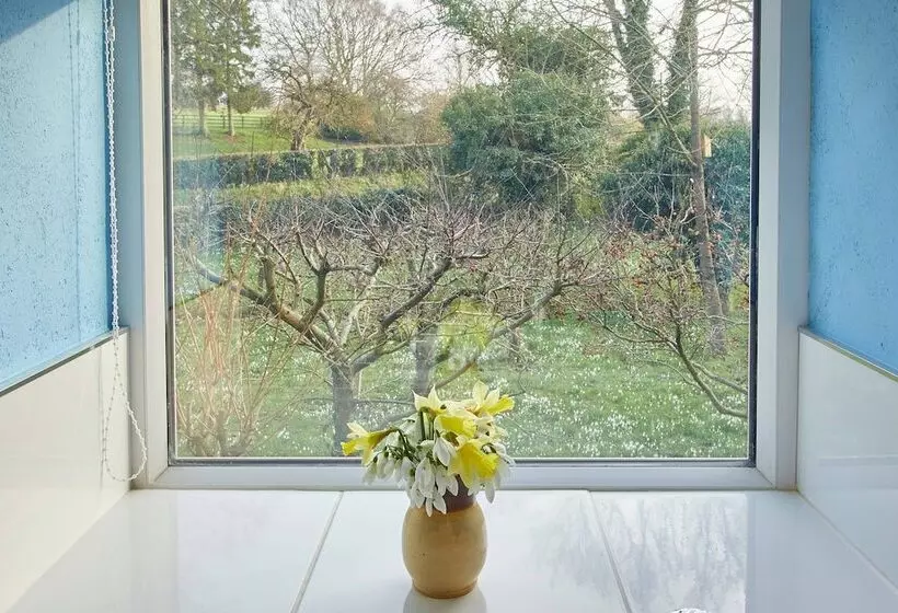 Snowdrop Cottage