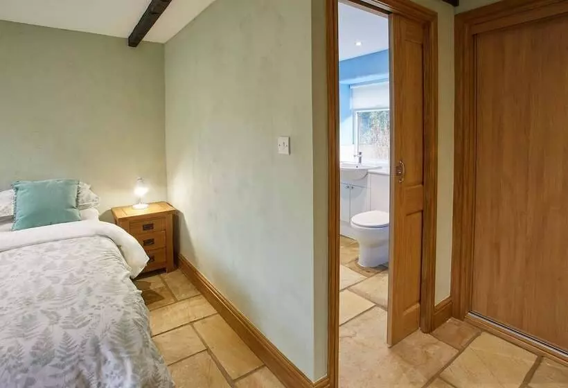 Snowdrop Cottage