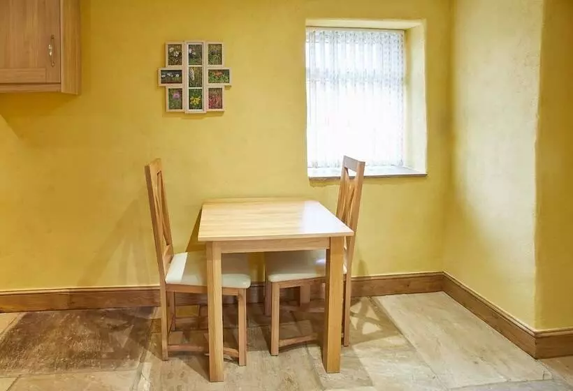 Snowdrop Cottage