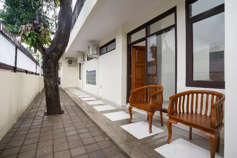 ホテル Oyo 3209 Hegarbudhi Residence