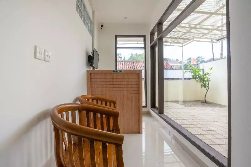 ホテル Oyo 3209 Hegarbudhi Residence