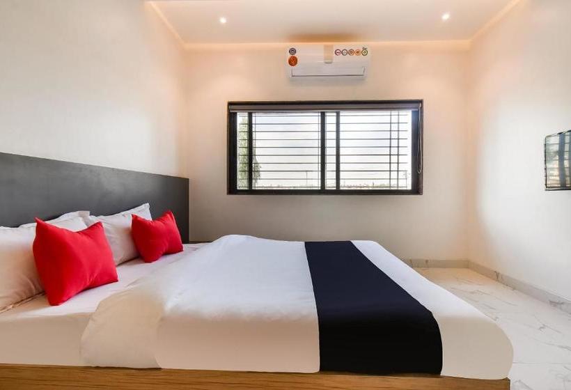 Vaccinated Staff - Capital O 71866 Hotel Ansh