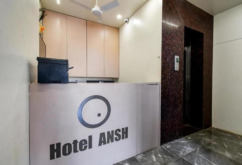 Vaccinated Staff - Capital O 71866 Hotel Ansh