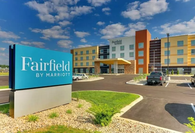 هتل Fairfield Inn & Suites Warsaw