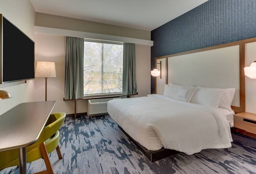 ホテル Fairfield Inn & Suites Warsaw