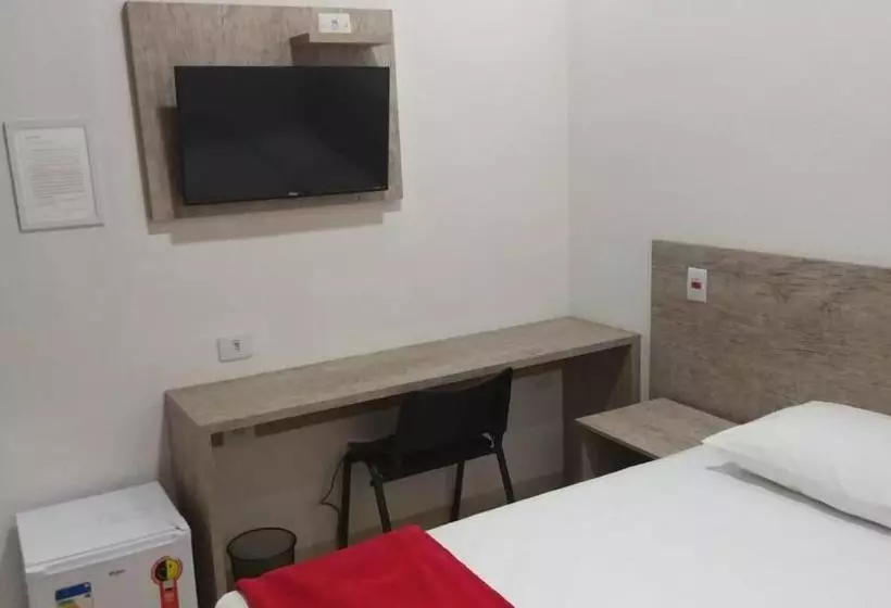 Hotelli Pousada Della Nonna