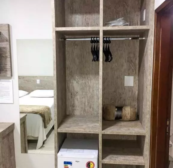 Hotelli Pousada Della Nonna