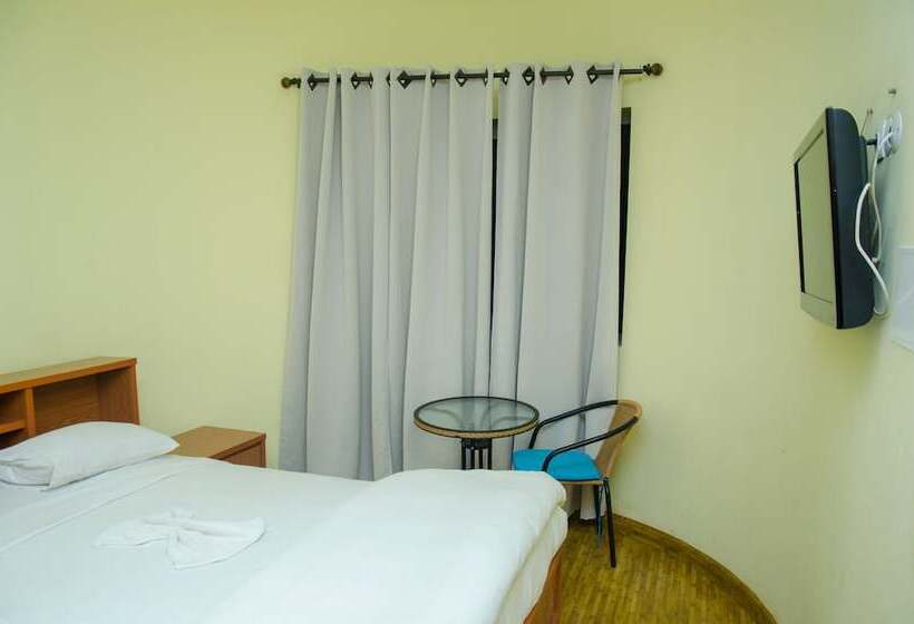 בית מלון כפרי Maputo Residence Inn