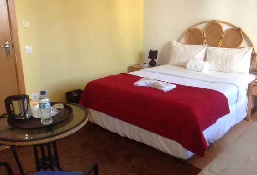 בית מלון כפרי Maputo Residence Inn