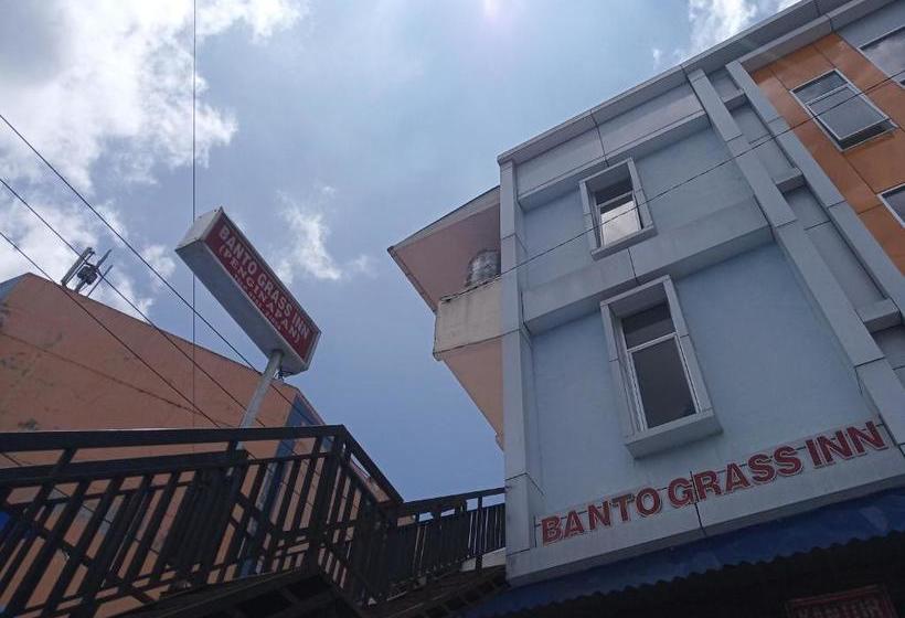 Отель Oyo 3412 Penginapan Banto Grass Inn