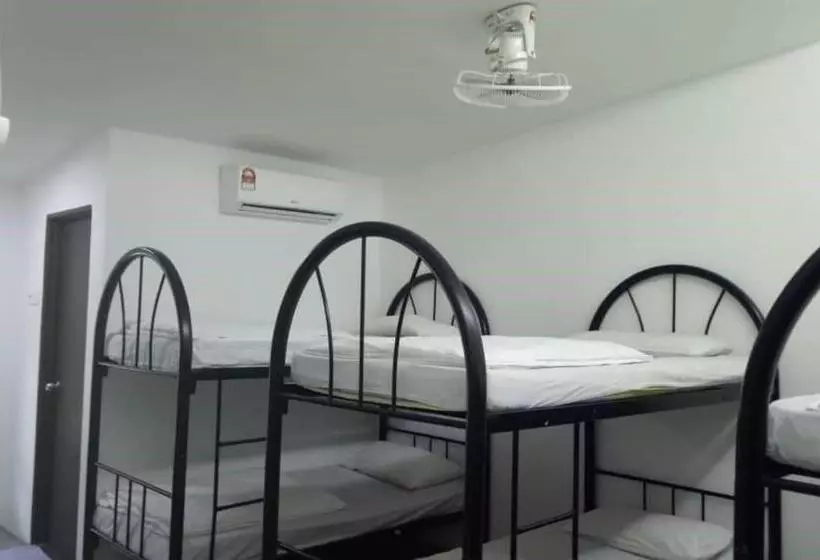 ホテル Spot On 90064 Bgh Hostel Lama