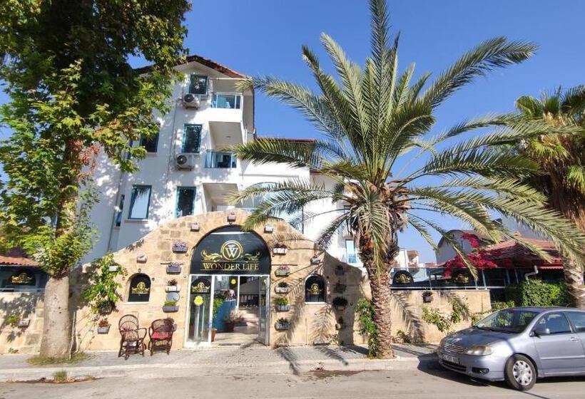 هتل Wonder Life