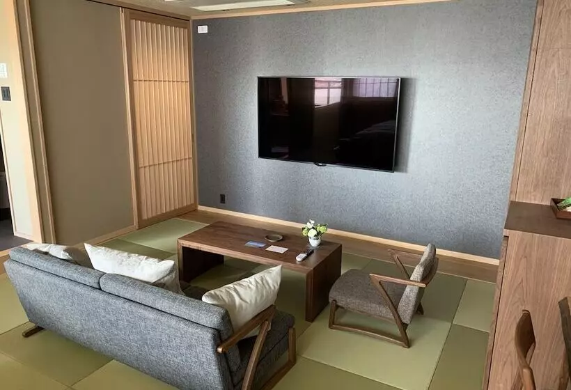 Ikeda Onsen Ryokan Tachikawa