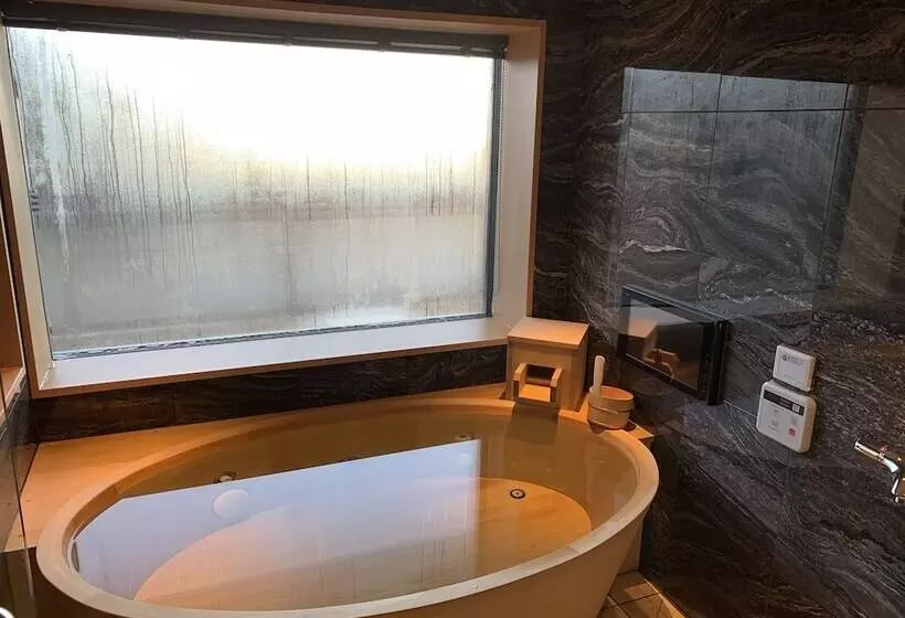 Ikeda Onsen Ryokan Tachikawa