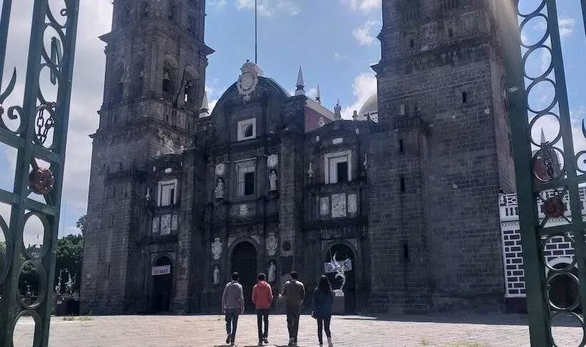 پانسیون Hostal Azul Puebla Barrio El Alto
