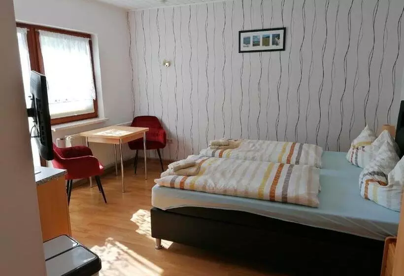 Pension Und Bistro Dat Olle Fischerhus