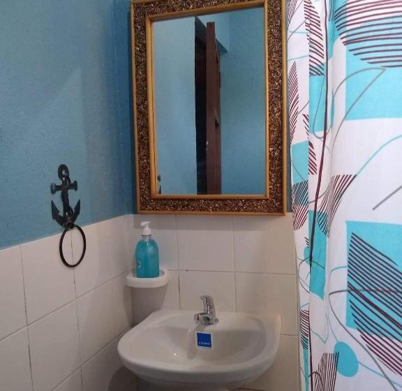 הוסטל Casa Garrobo