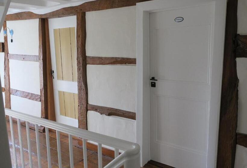 مبيت وإفطار Kleebergerhofke