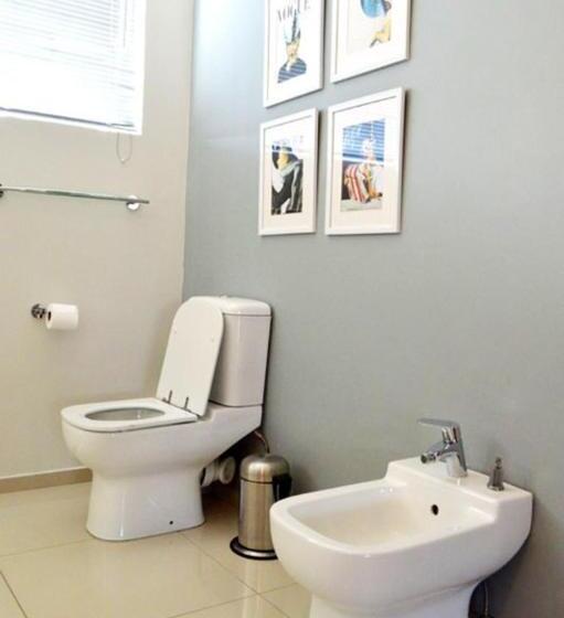 Bed and Breakfast The White House