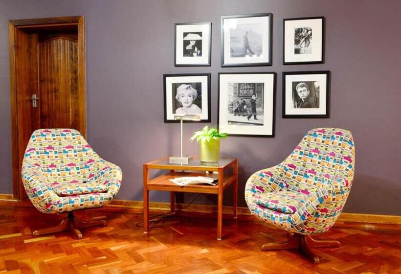 Bed and Breakfast The White House