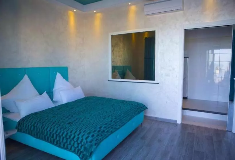 ベッドアンドブレックファースト Villa La Perla