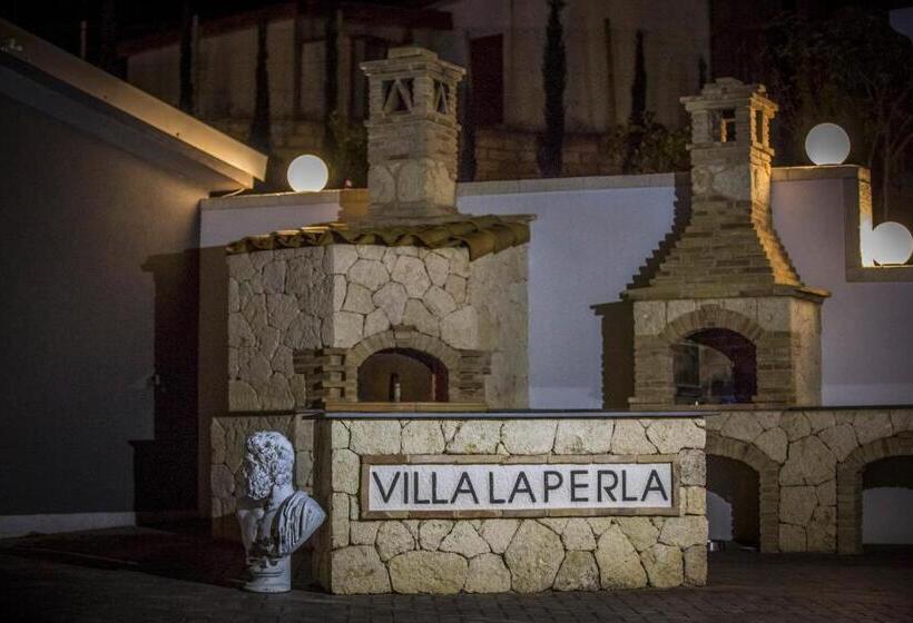 مبيت وإفطار Villa La Perla