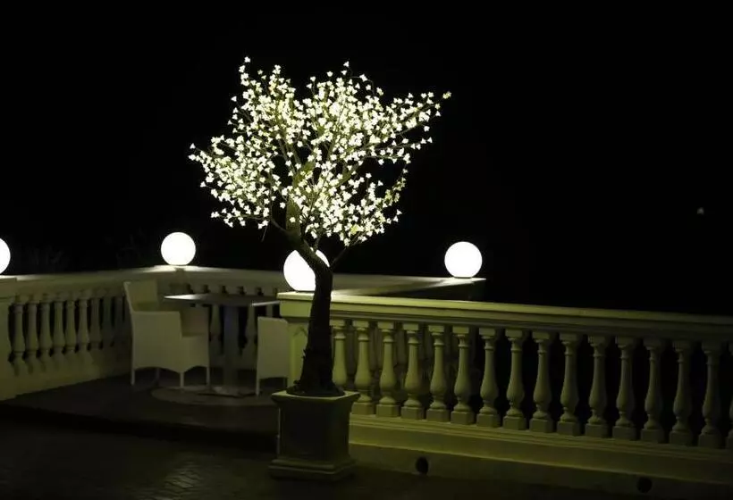 ベッドアンドブレックファースト Villa La Perla