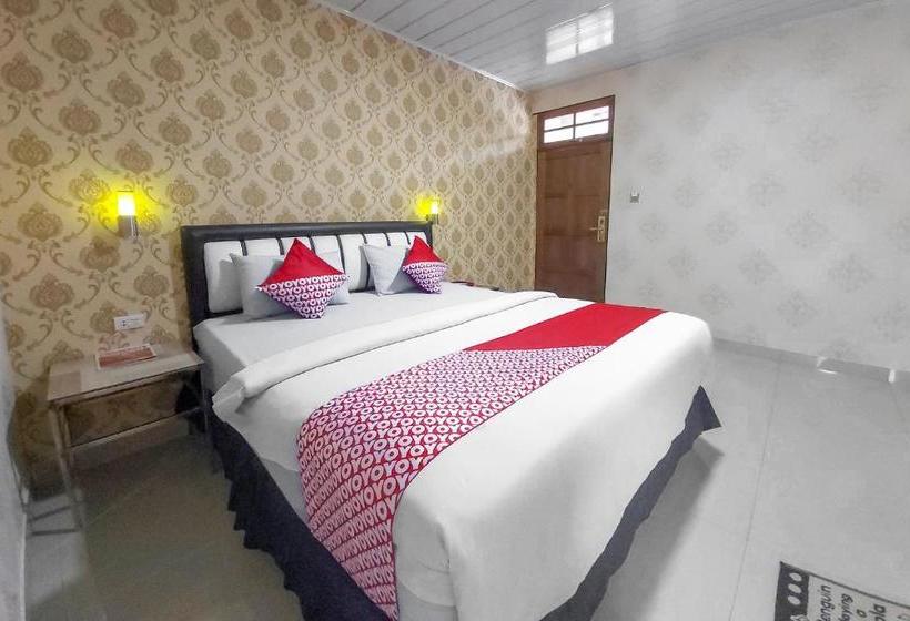 בית מלון כפרי Oyo 3196  Taman Cinta