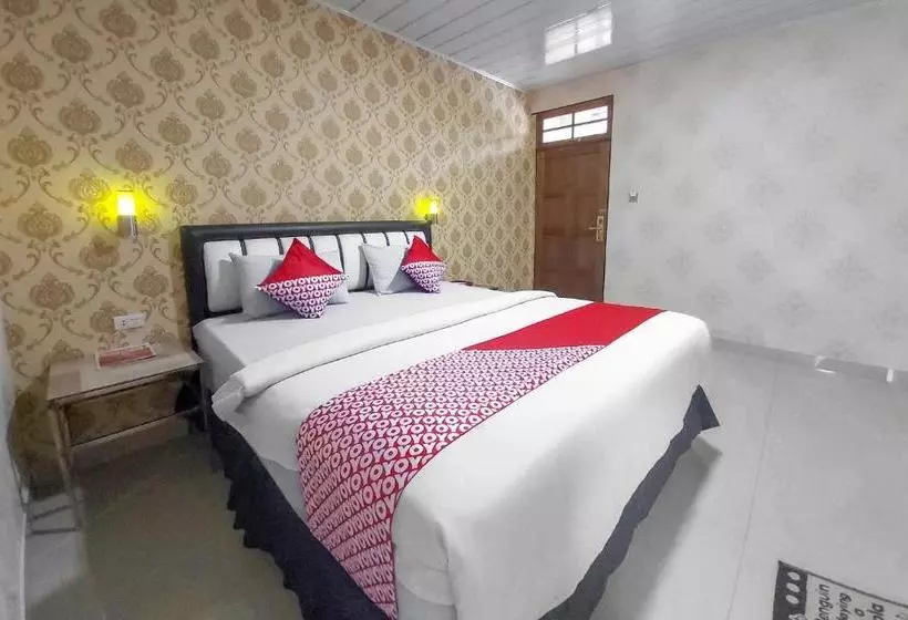 ホテル Oyo 3196  Taman Cinta