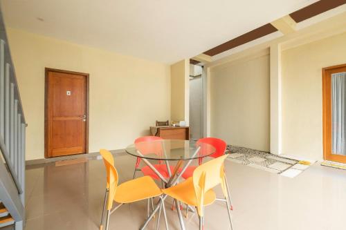 호텔 Oyo Life 2529 Azalia Residence Syariah