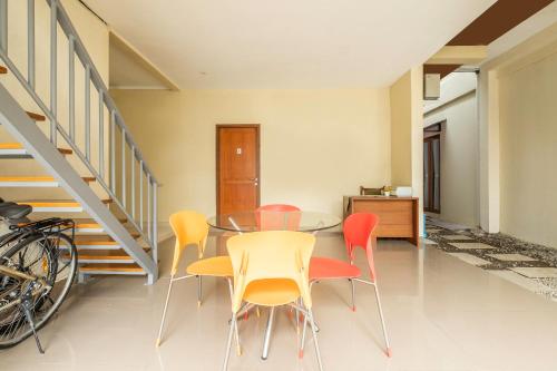 호텔 Oyo Life 2529 Azalia Residence Syariah