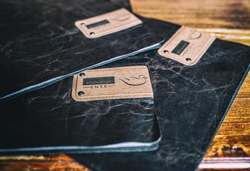 호텔 Restaurant Residence Ente