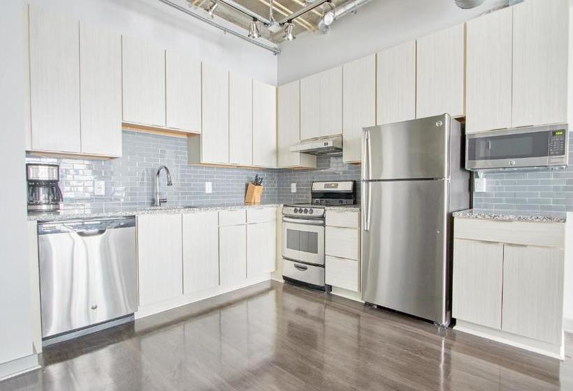 Sonder At 549 Peachtree