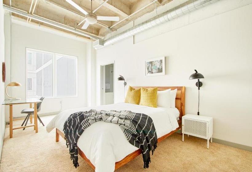 Sonder At 549 Peachtree