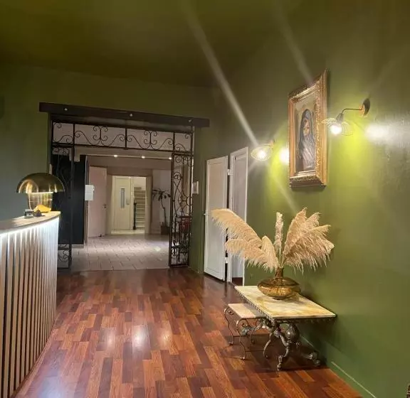 בית מלון כפרי Abalone  Centre Gare