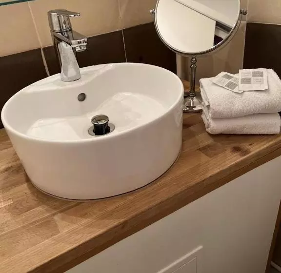 בית מלון כפרי Abalone  Centre Gare