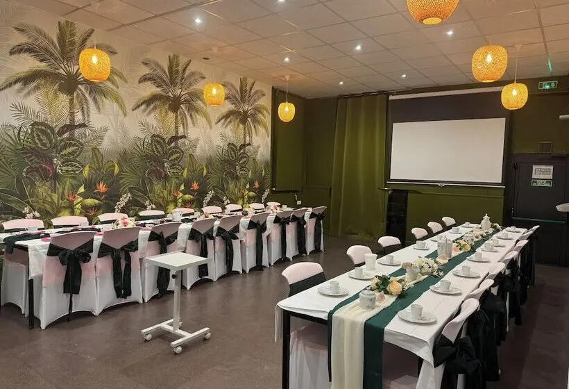 هتل Abalone Centre Gare