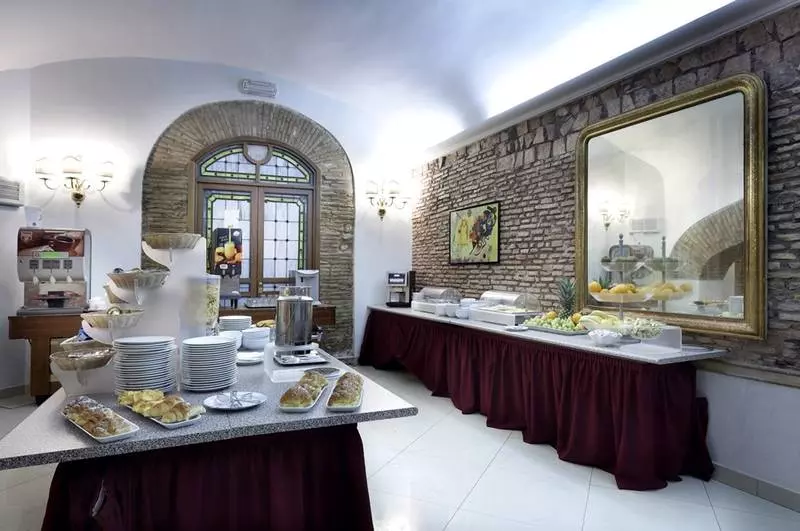 هتل Della Torre Argentina