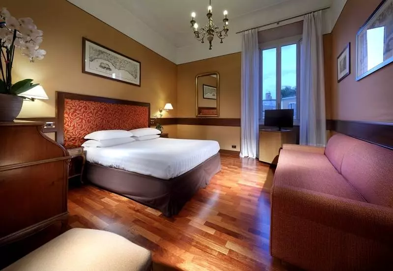 هتل Della Torre Argentina