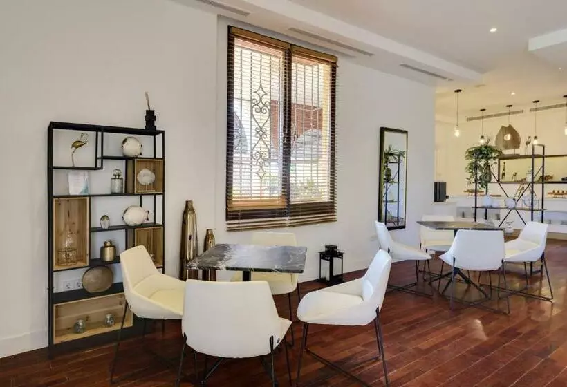 Отель Zahara Resorts & Villas