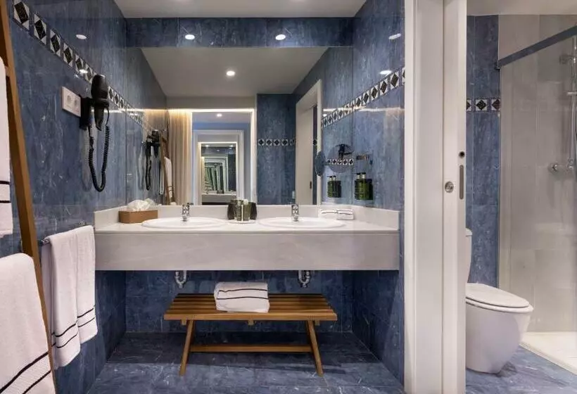 Отель Zahara Resorts & Villas