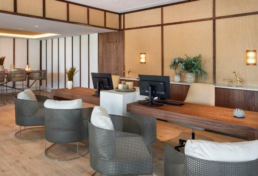 Hotel Zahara Resorts & Villas