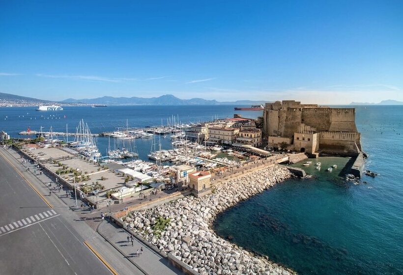 هتل Royal Continental