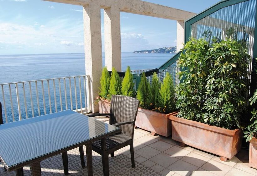 هتل Royal Continental