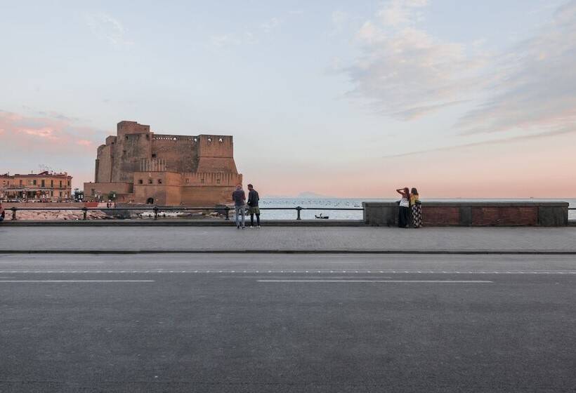 هتل Royal Continental